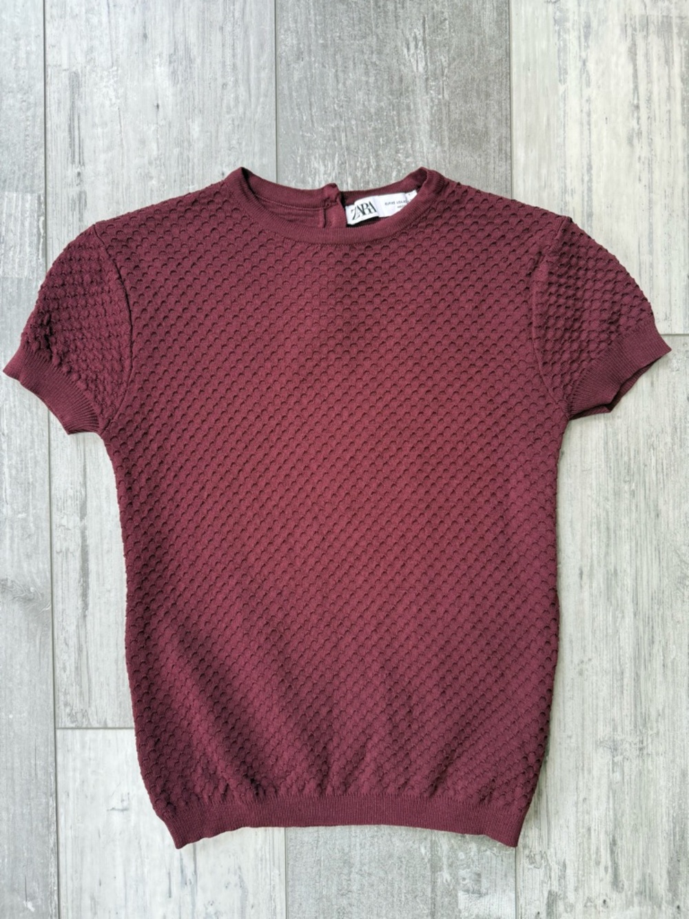 Zara Burgundy Textured Knit Top XS Waffle Knit Short Sleeve Sweater Bordeaux